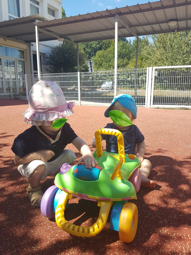photo-enfants-micro-creche-jardin