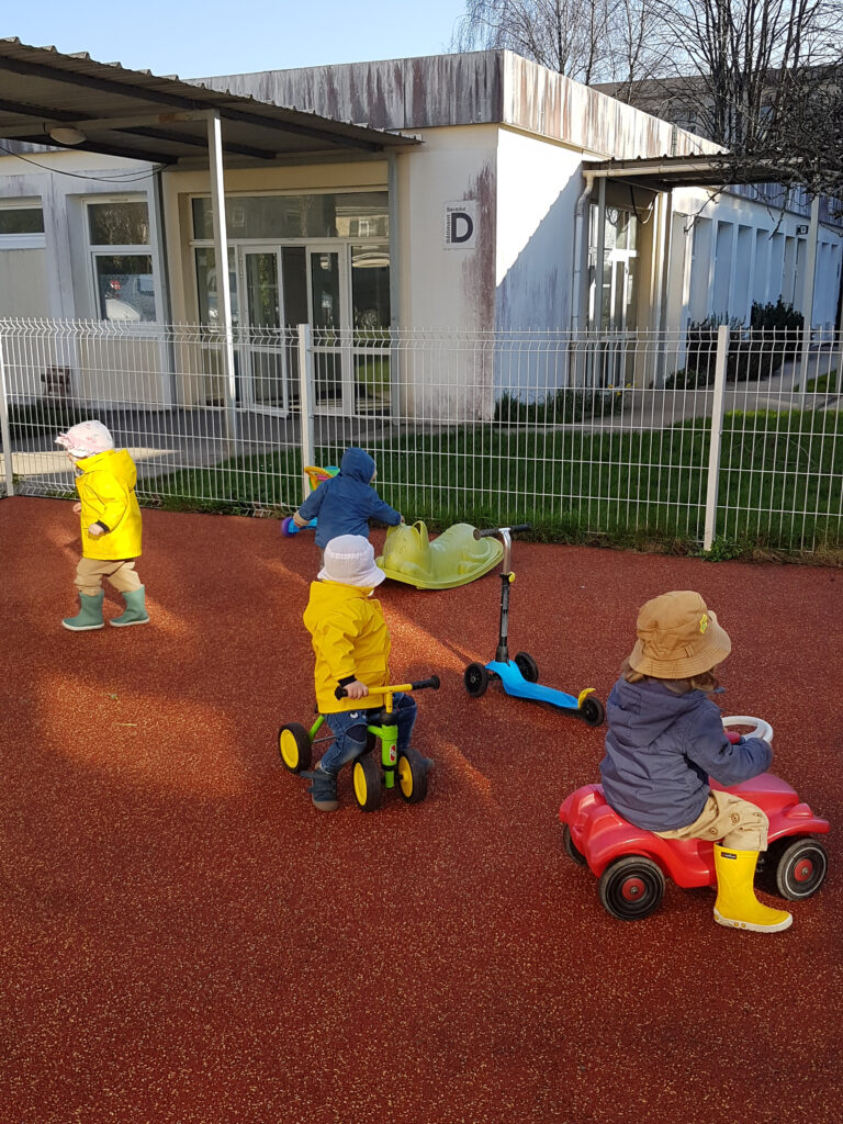 photo-enfants-micro-creche-jardin